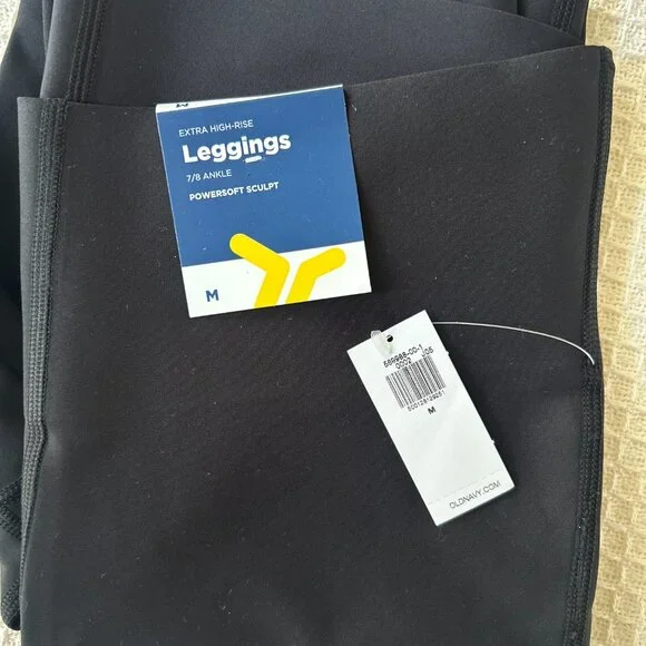 Old navy, Extra High-Waisted PowerSoft Sculpt 7/8 Leggings, Size M, Black jack - Picture 3 of 9